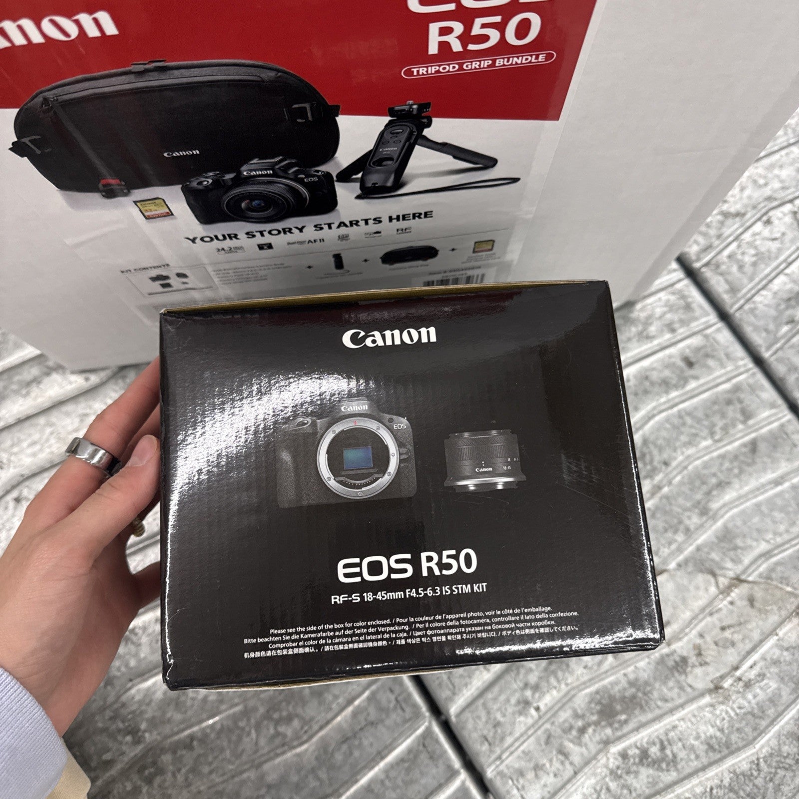 Canon EOS R50 Mirrorless Camera  Tripod Grip Bundle 18-45mm Lens,32GB Card,bag++