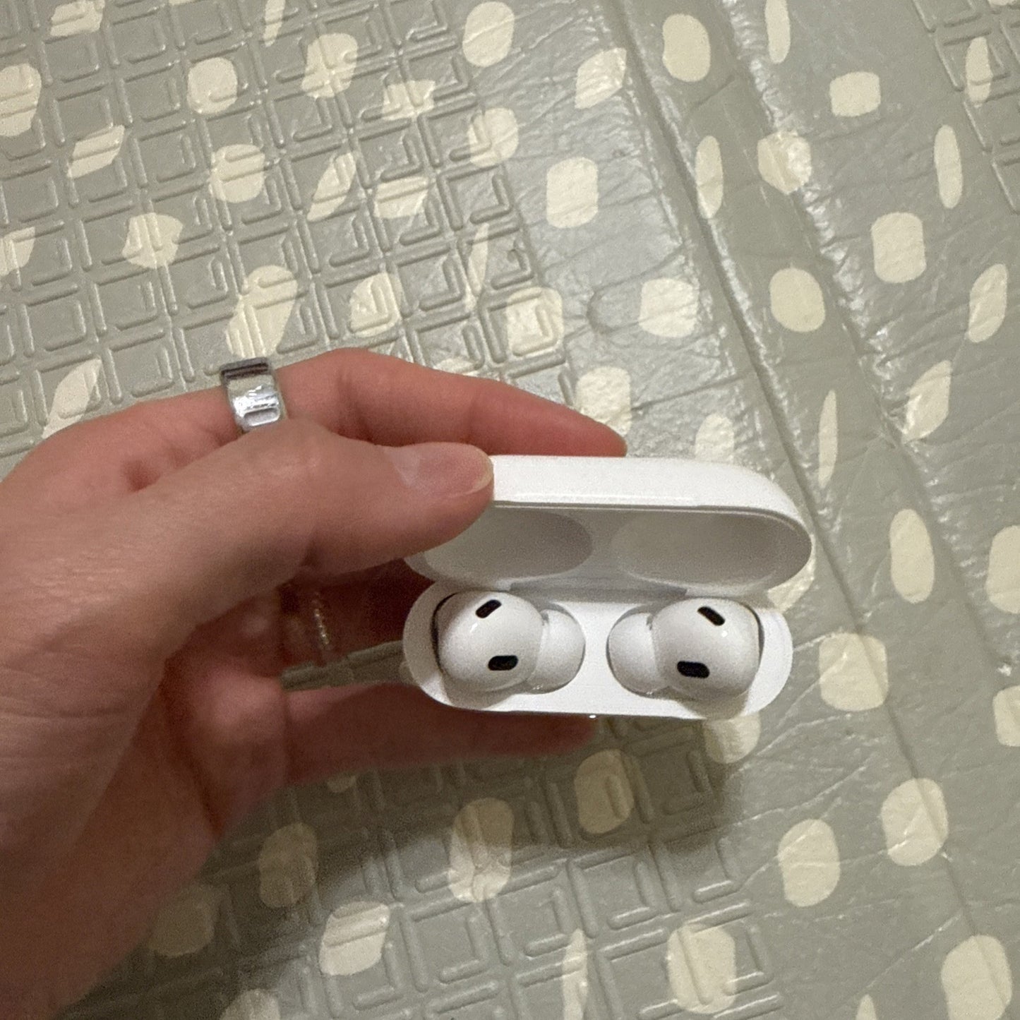 Apple AirPods Pro (2nd Generation) with USB-C MagSafe Charging Case MTJV3LL/A
