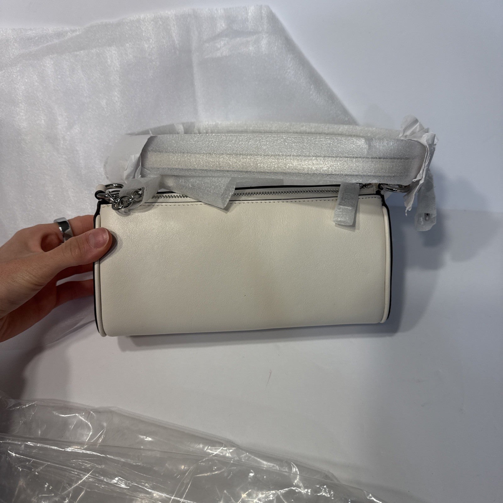 Kate Spade New York Label Smooth Leather Pochette Bag in Parchment KI726 NWT