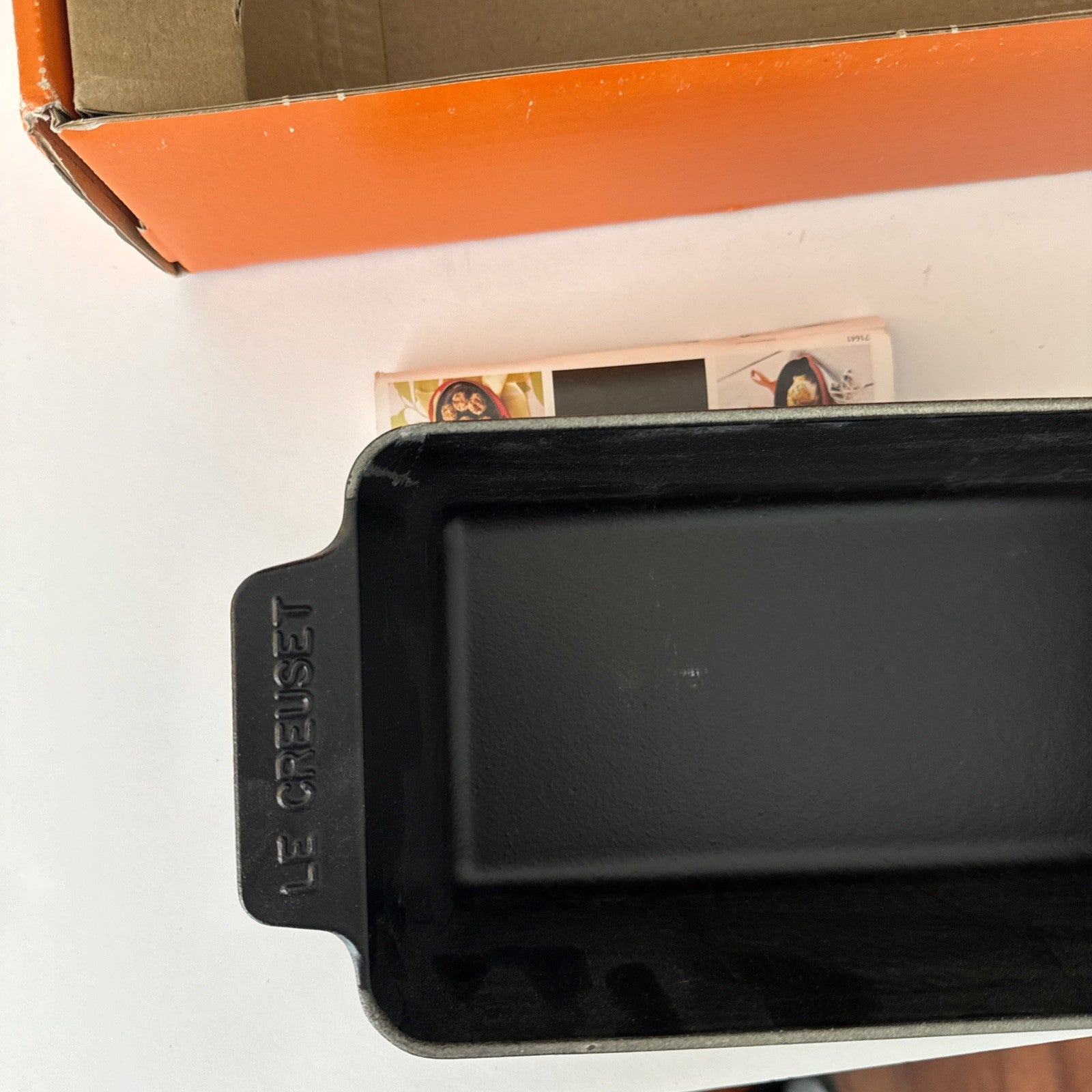 Genuine Le Creuset Loaf pan 23cm 9 inc Matte Black See Pics