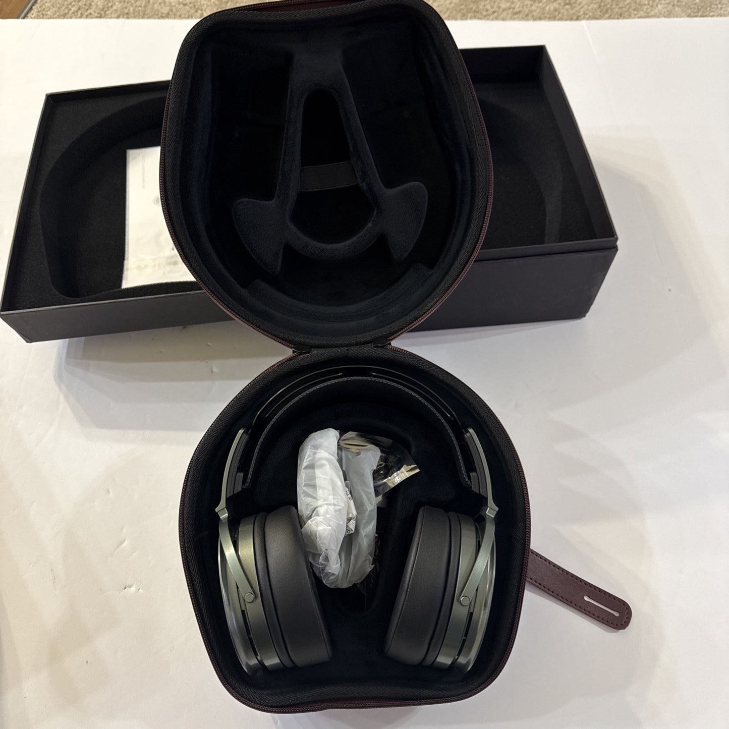 Aune SR7000 Butterfly Wired High Sound Quality HiFi Closed End Headphone