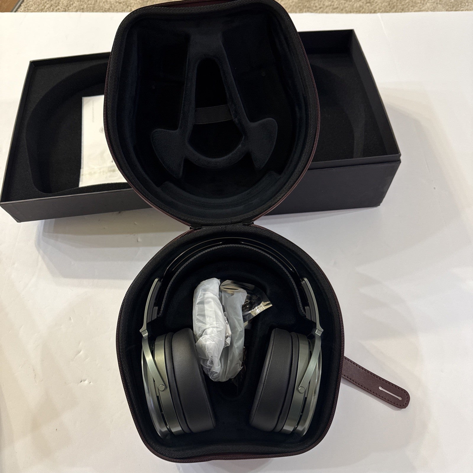 Aune SR7000 Butterfly Wired High Sound Quality HiFi Closed End Headphone