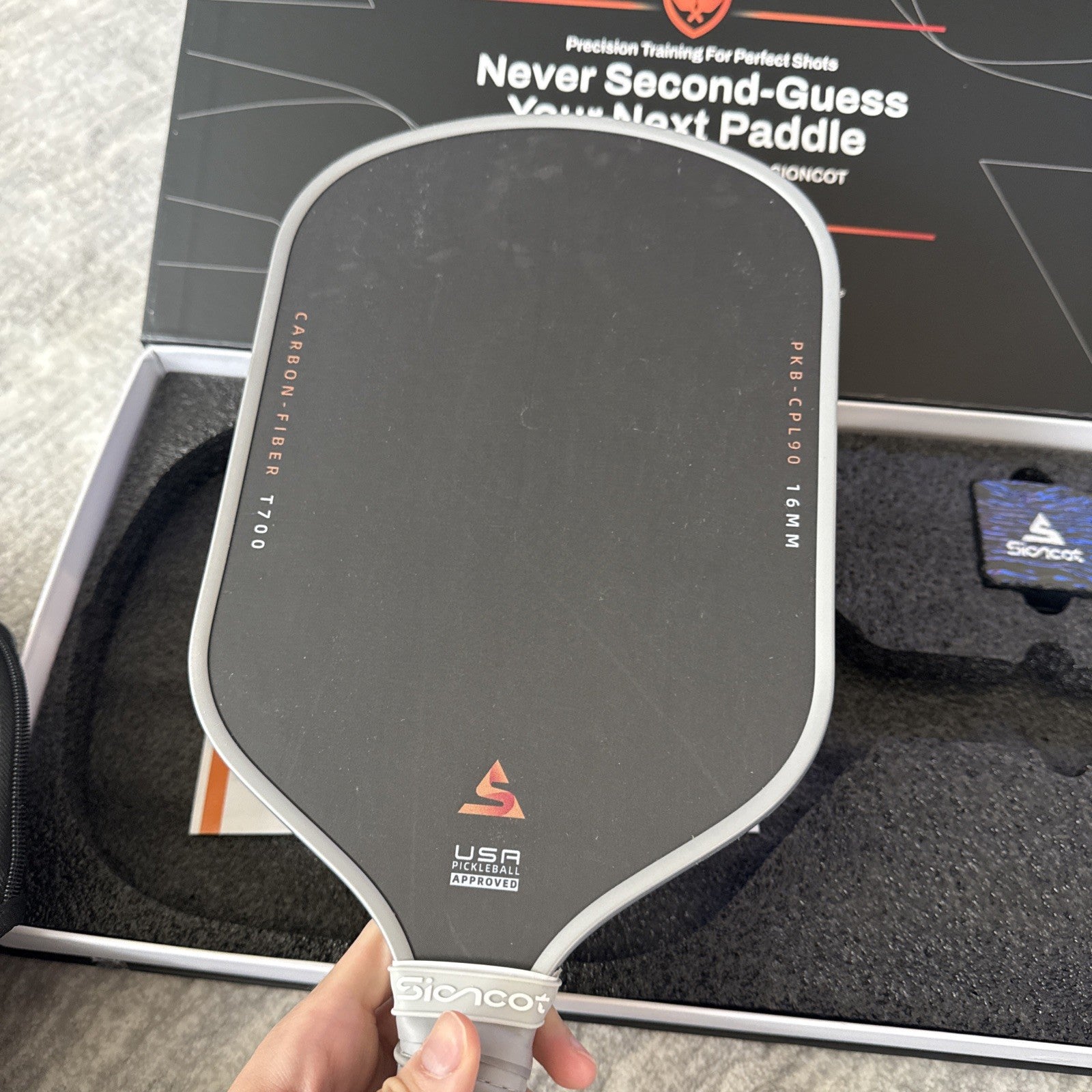 NEW OPEN BOX - DGYGQ - T700 RAW CARBON FIBER - PICKLEBALL PADDLE