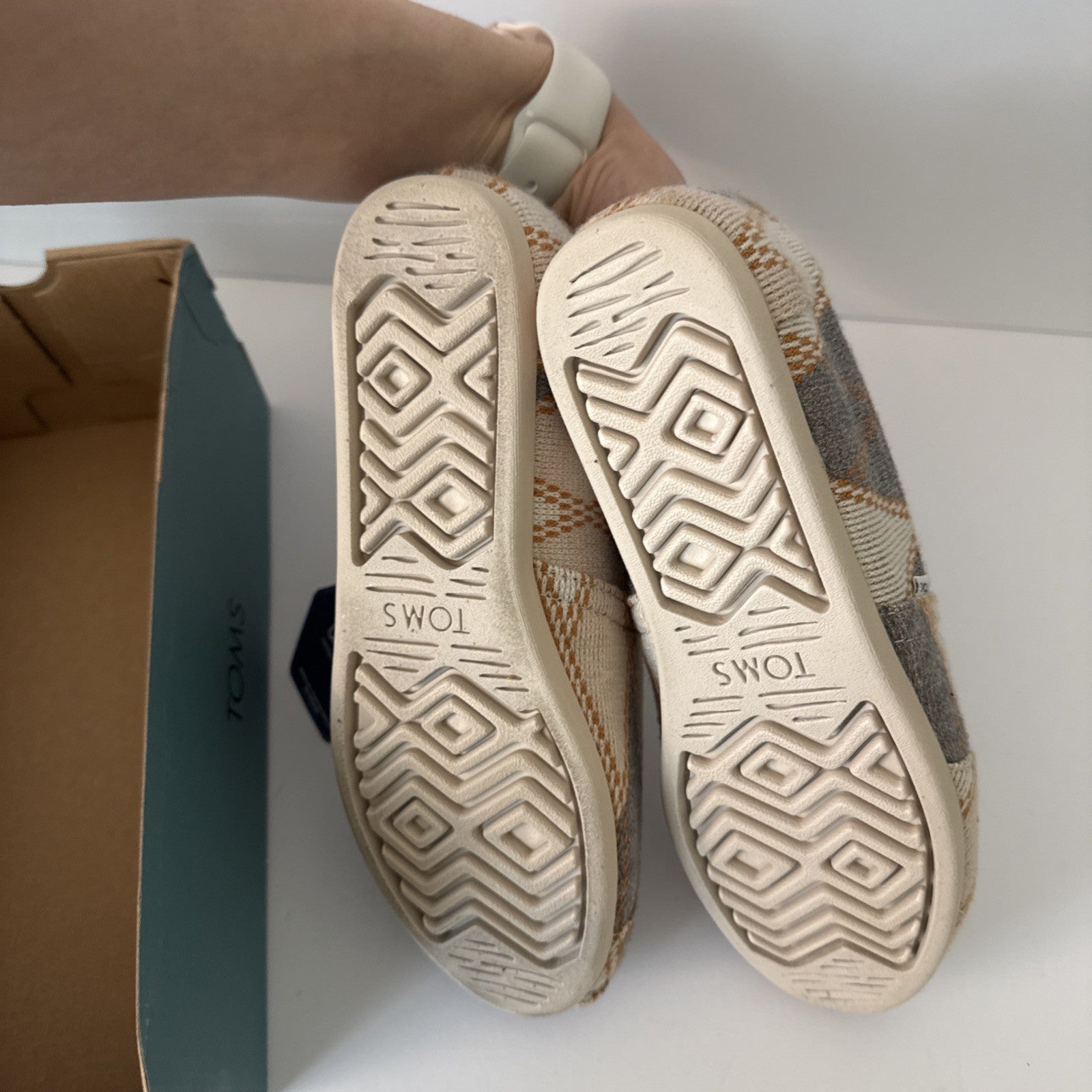 TOMS Classics Women's Alpargata Shoes Shadow Argyle Knit Size 6 Women