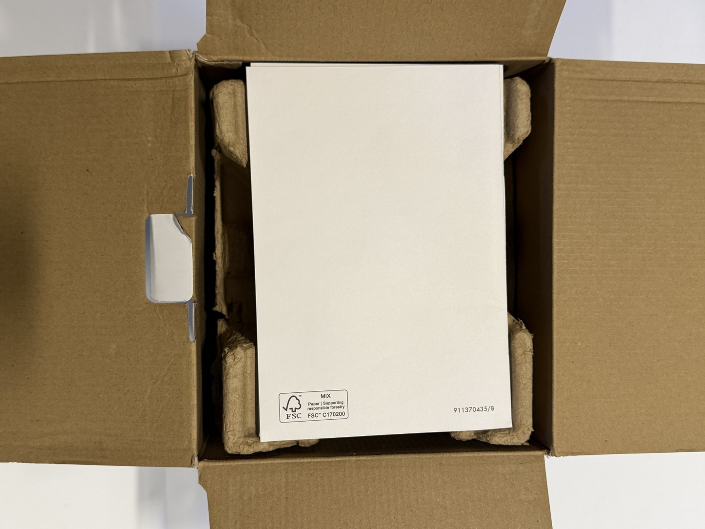Smeg Electric Kettle - KLF04WHUS - White, New, Open Box