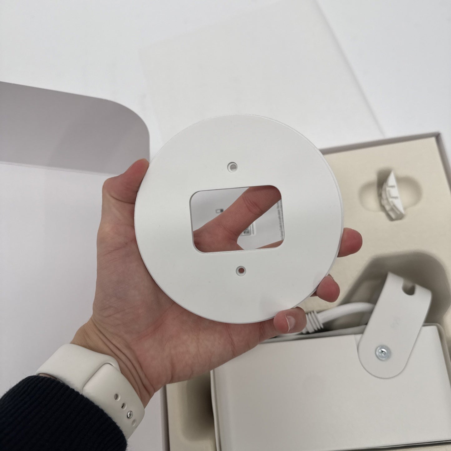 Eve Outdoor Cam White Edition Secure floodlight camera with Apple Home Kit NEW