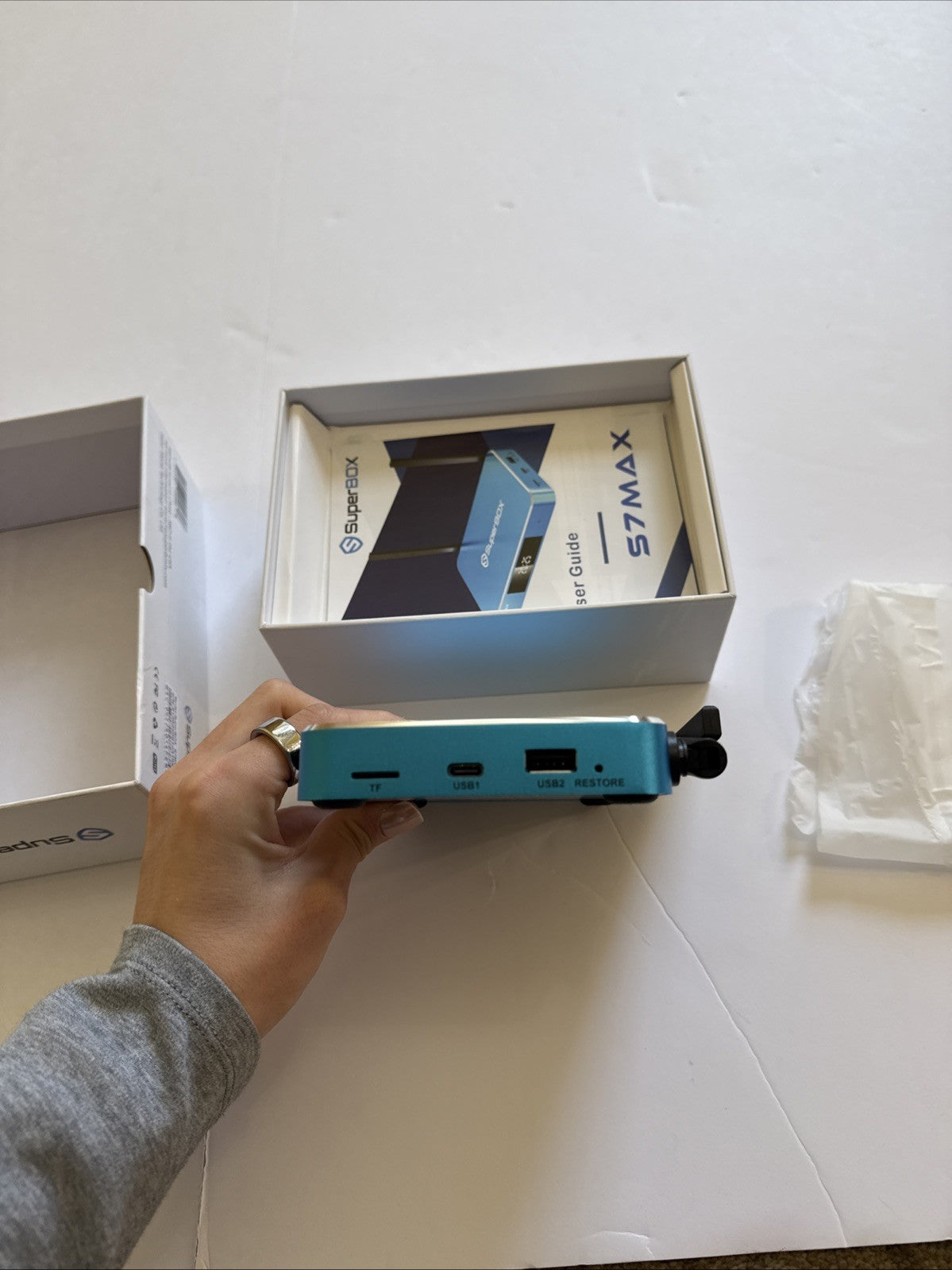 SUPERBOX S7 MAX Streaming Media Player Bundle