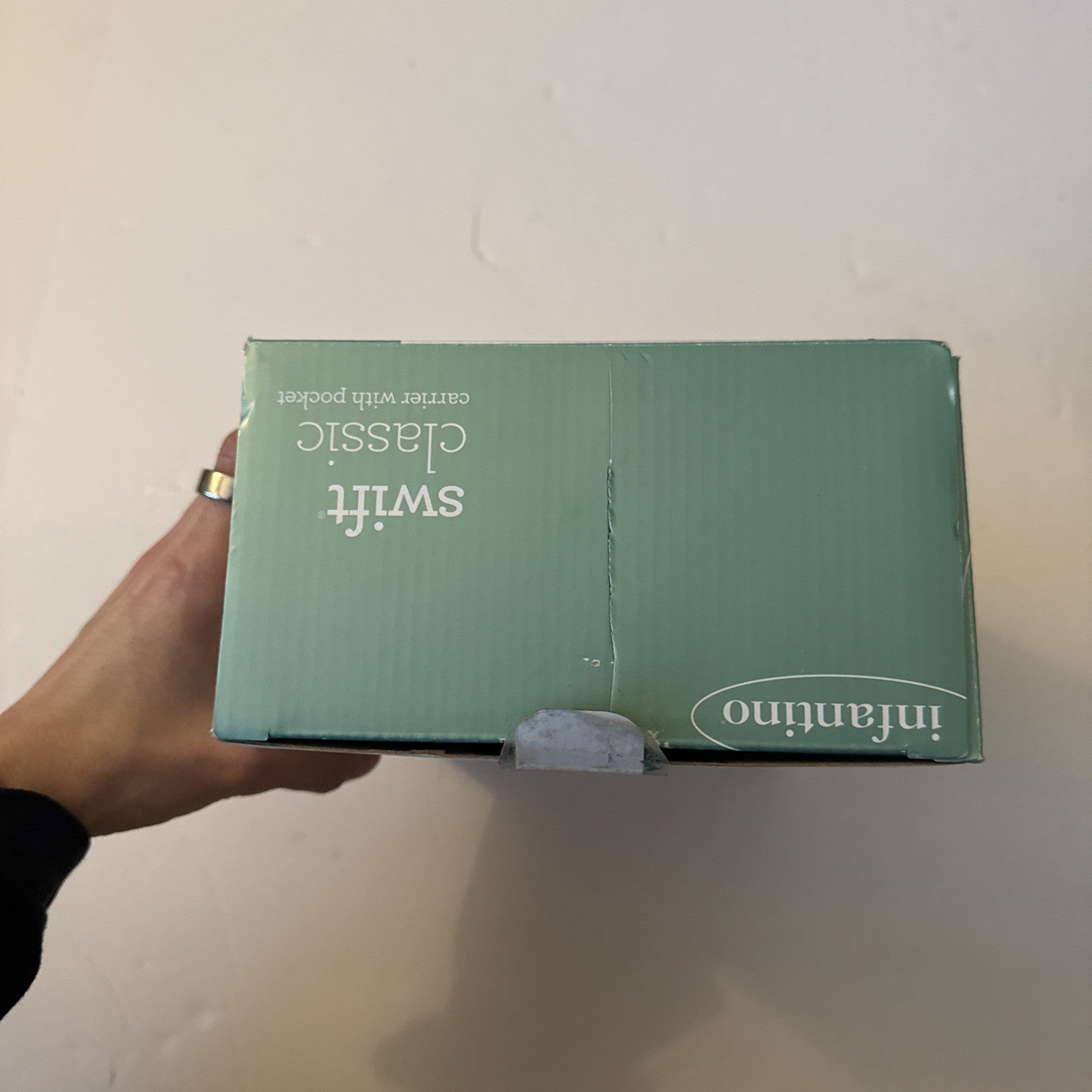 Baby Carrier with Pocket for 7- 26lbs. Infantino Swift Classic New in Box