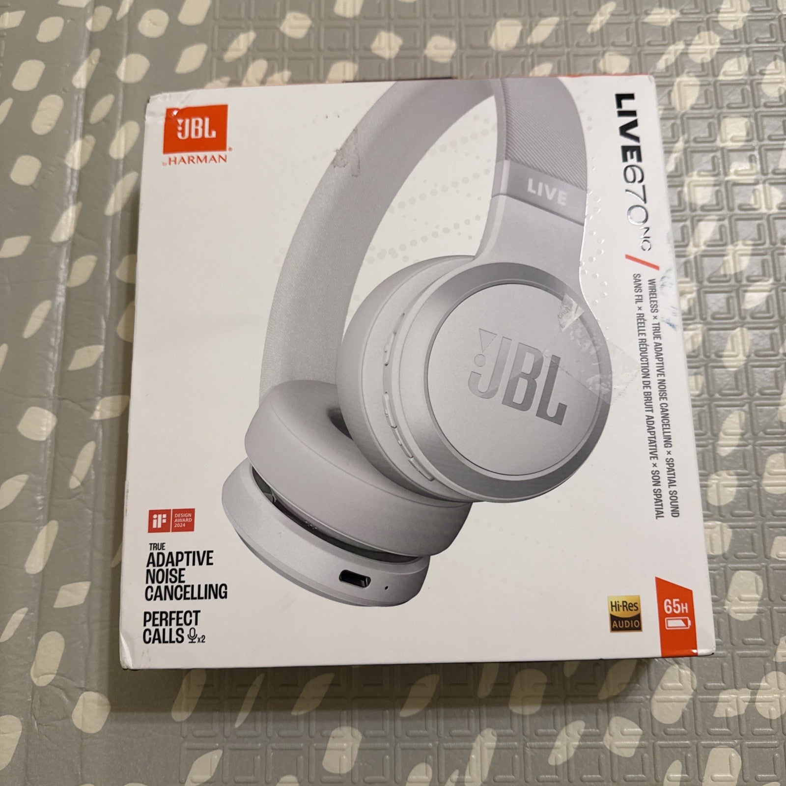 JBL - Live 670NC Wireless On-Ear Headphones with True Adaptive Noise Cancelli...