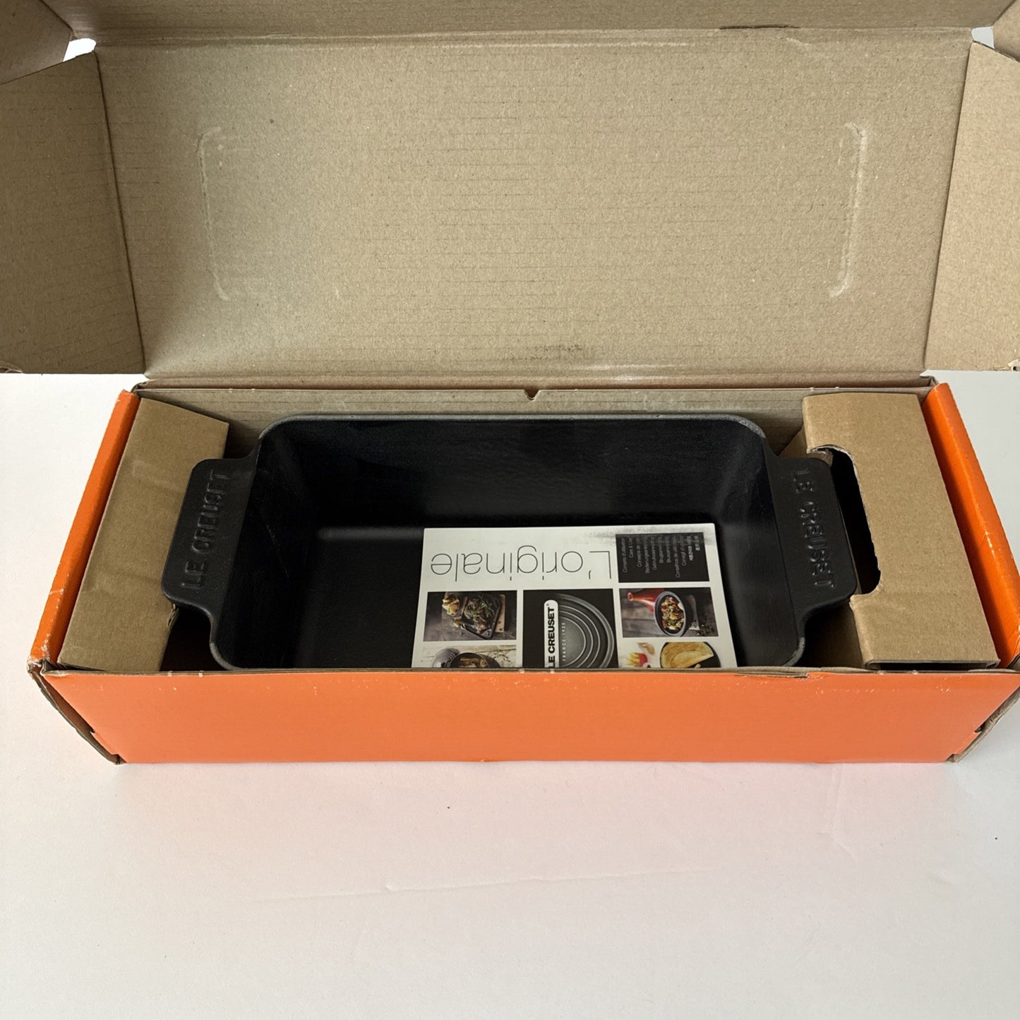 Genuine Le Creuset Loaf pan 23cm 9 inc Matte Black See Pics