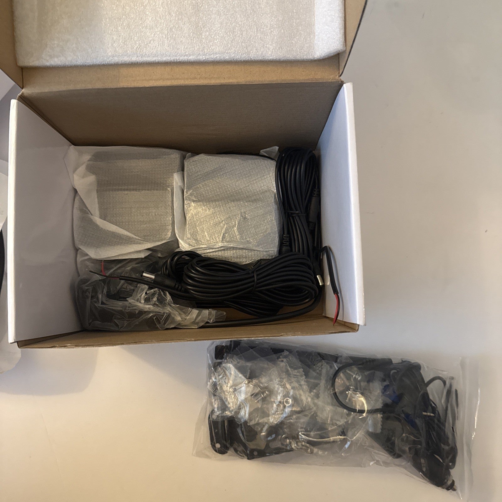 Tecxerllon Digital Wireless Backup Camera System 7" Monitor