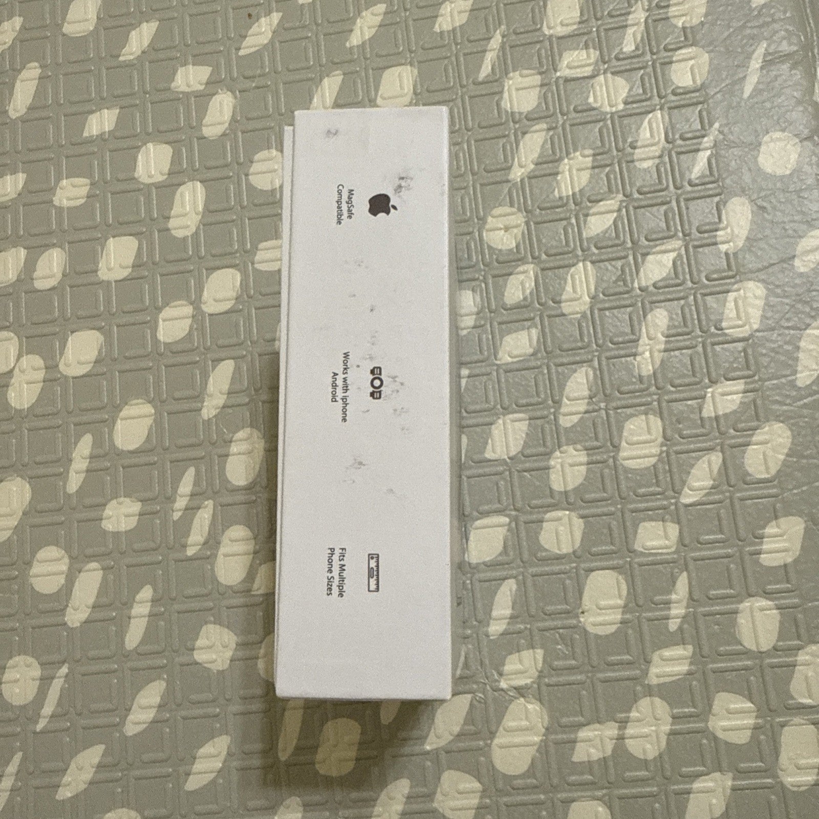 Wireless Selfie Screen for iPhone, Rear Back Camera Monitor for Selfie Vlog
