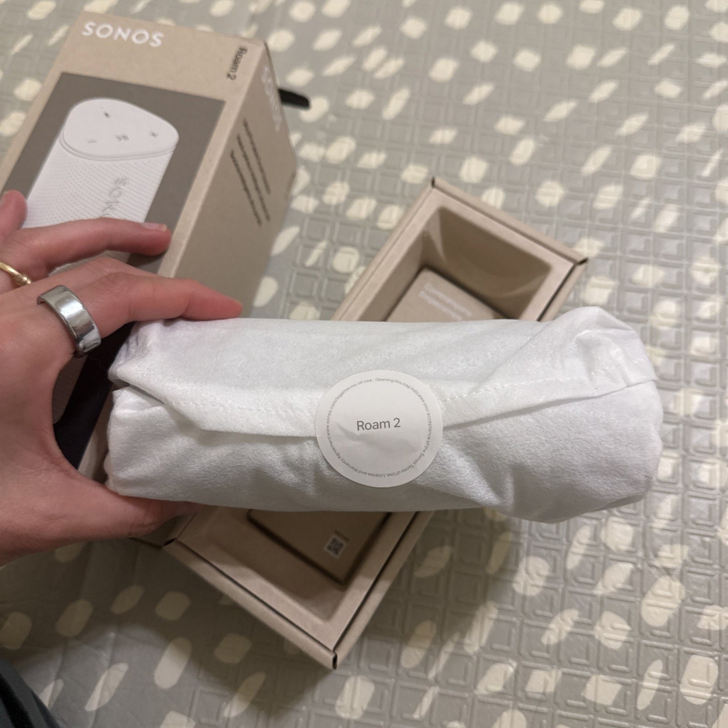 Sonos Roam 2 - White Portable Bluetooth Speaker - Open Box