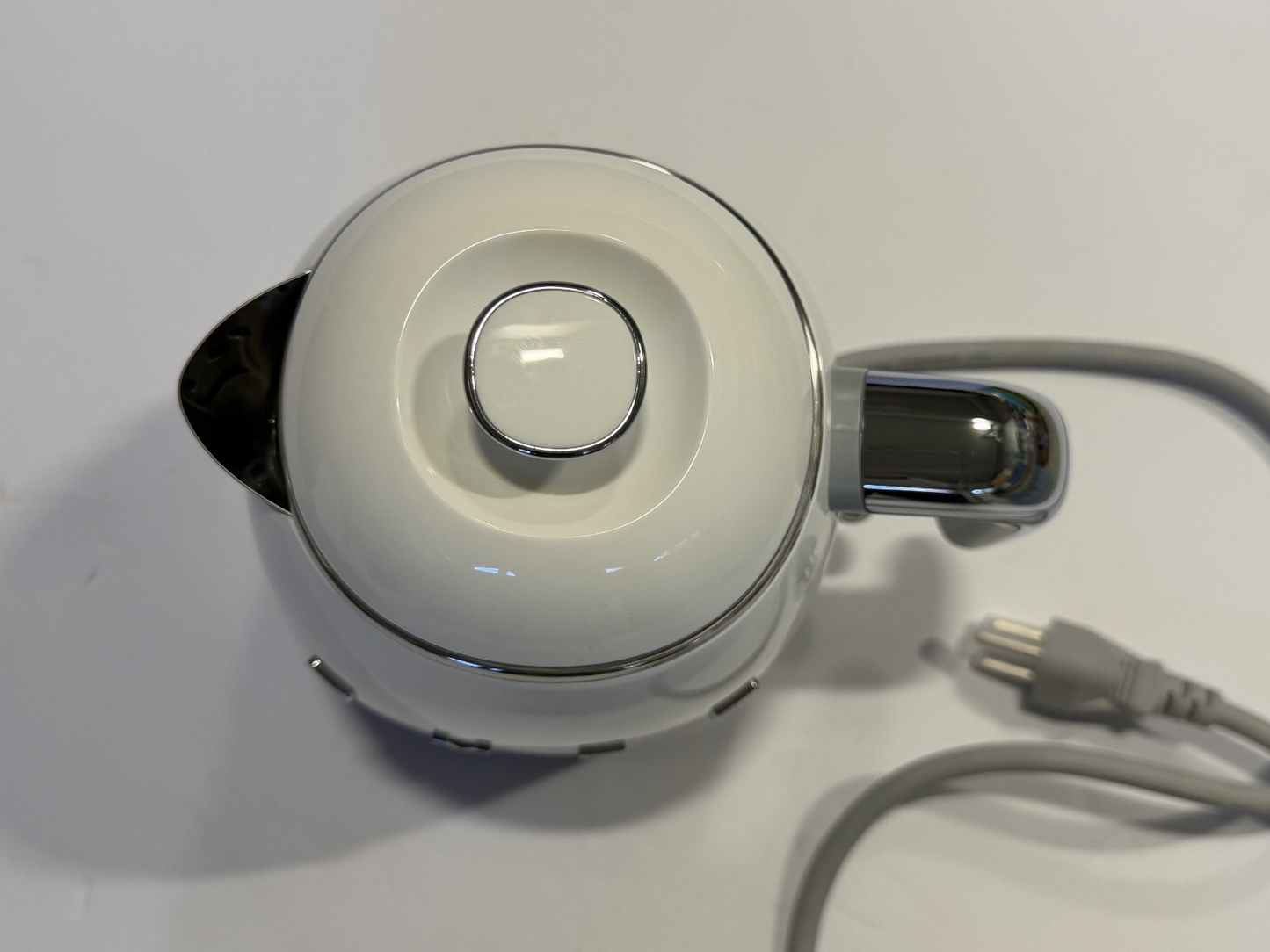Smeg Electric Kettle - KLF04WHUS - White, New, Open Box