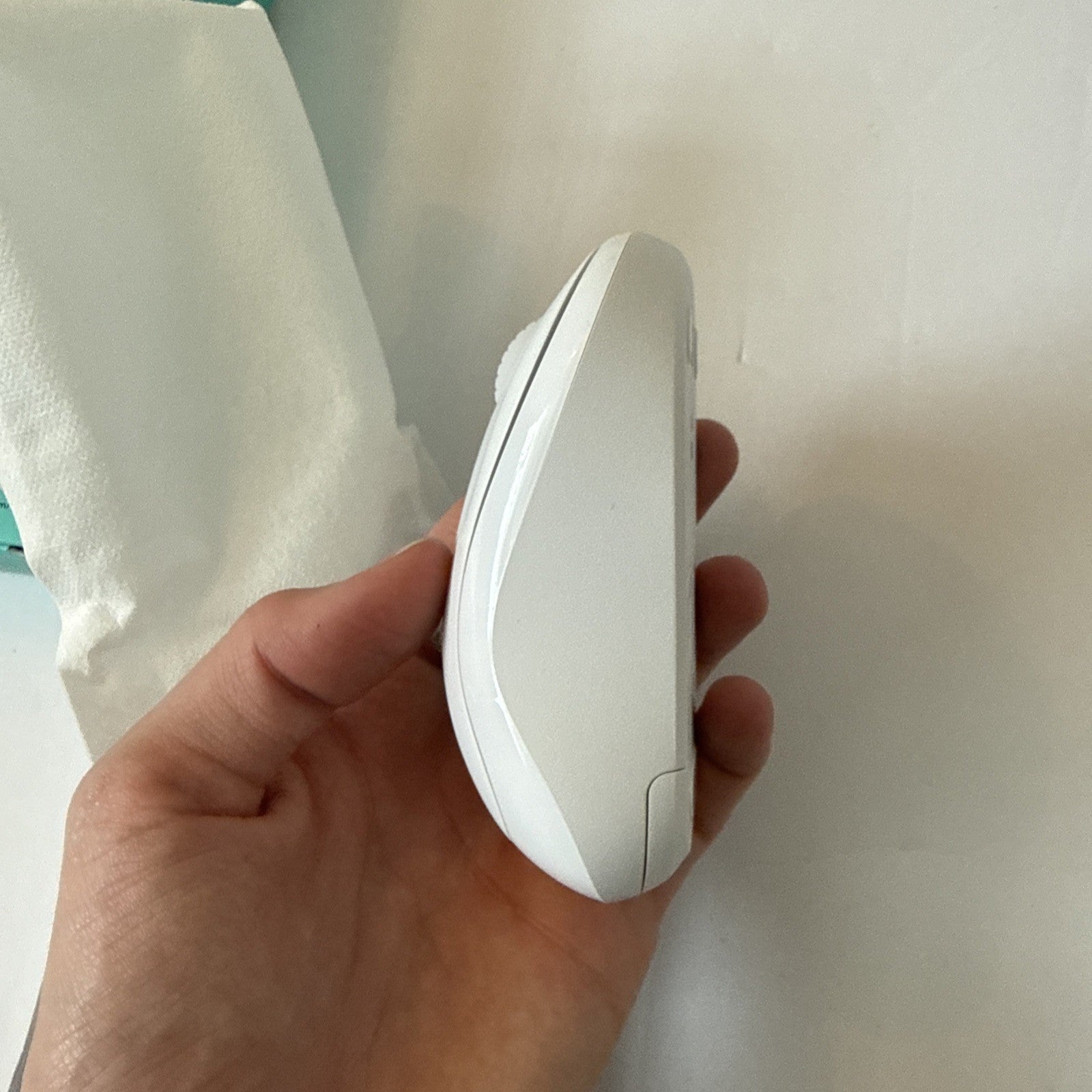Logitech Bluetooth Wireless Mouse M240 Silent (NOB)
