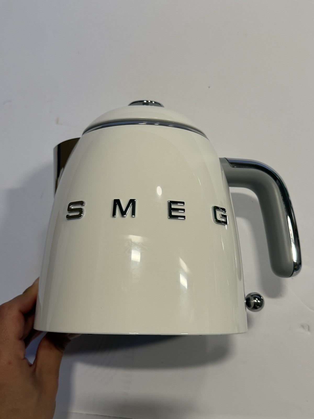 Smeg Electric Kettle - KLF04WHUS - White, New, Open Box