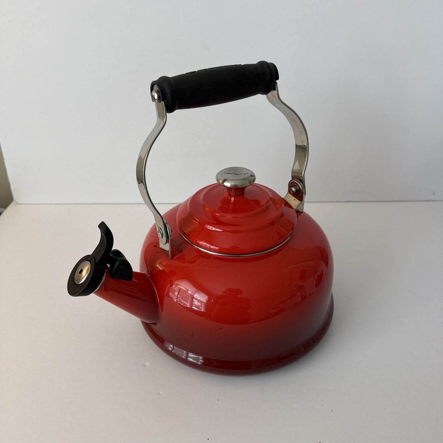 Boil Water Fast - Le Creuset 1.7qt Whistling Tea Kettle Cerise See Pics