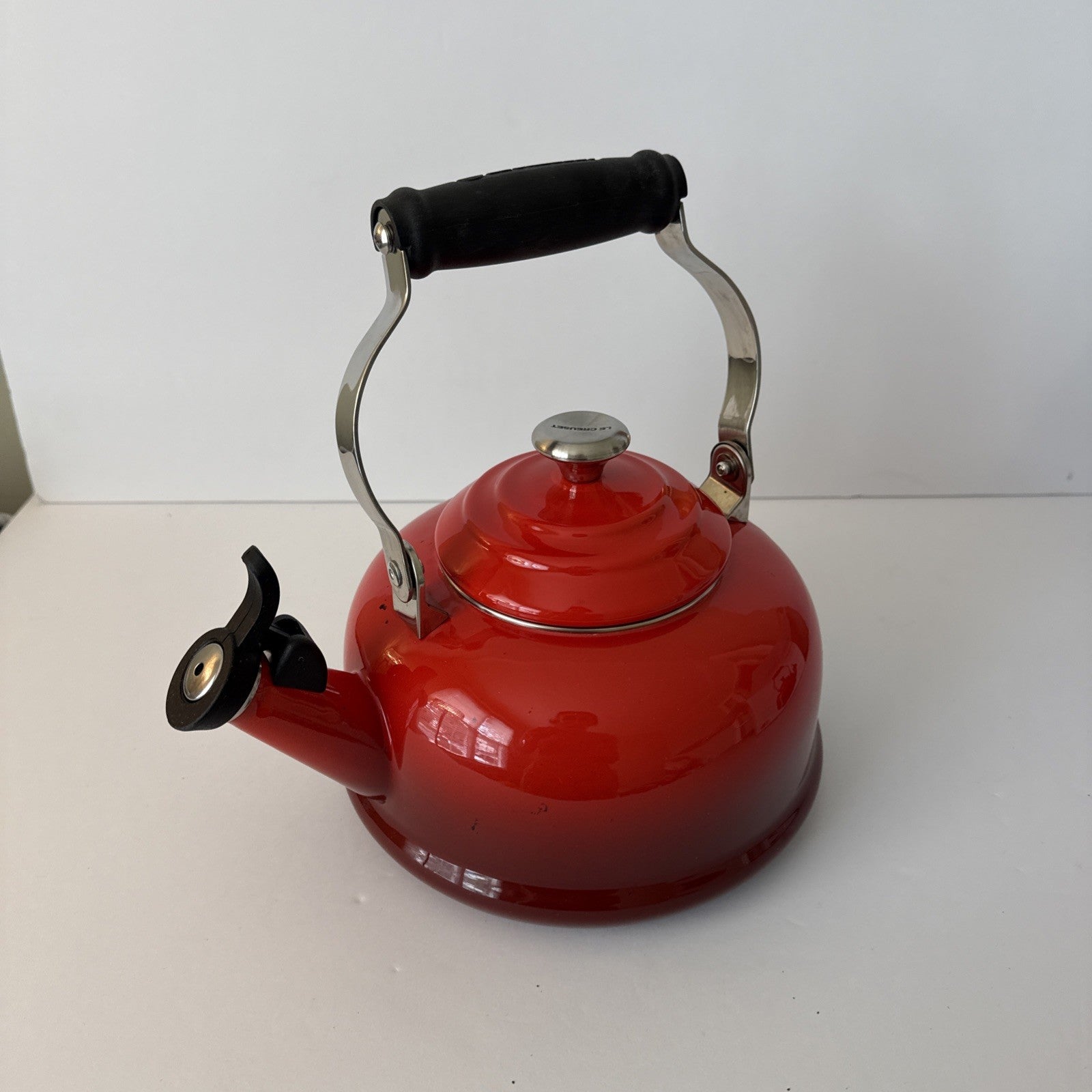 Boil Water Fast - Le Creuset 1.7qt Whistling Tea Kettle Cerise See Pics