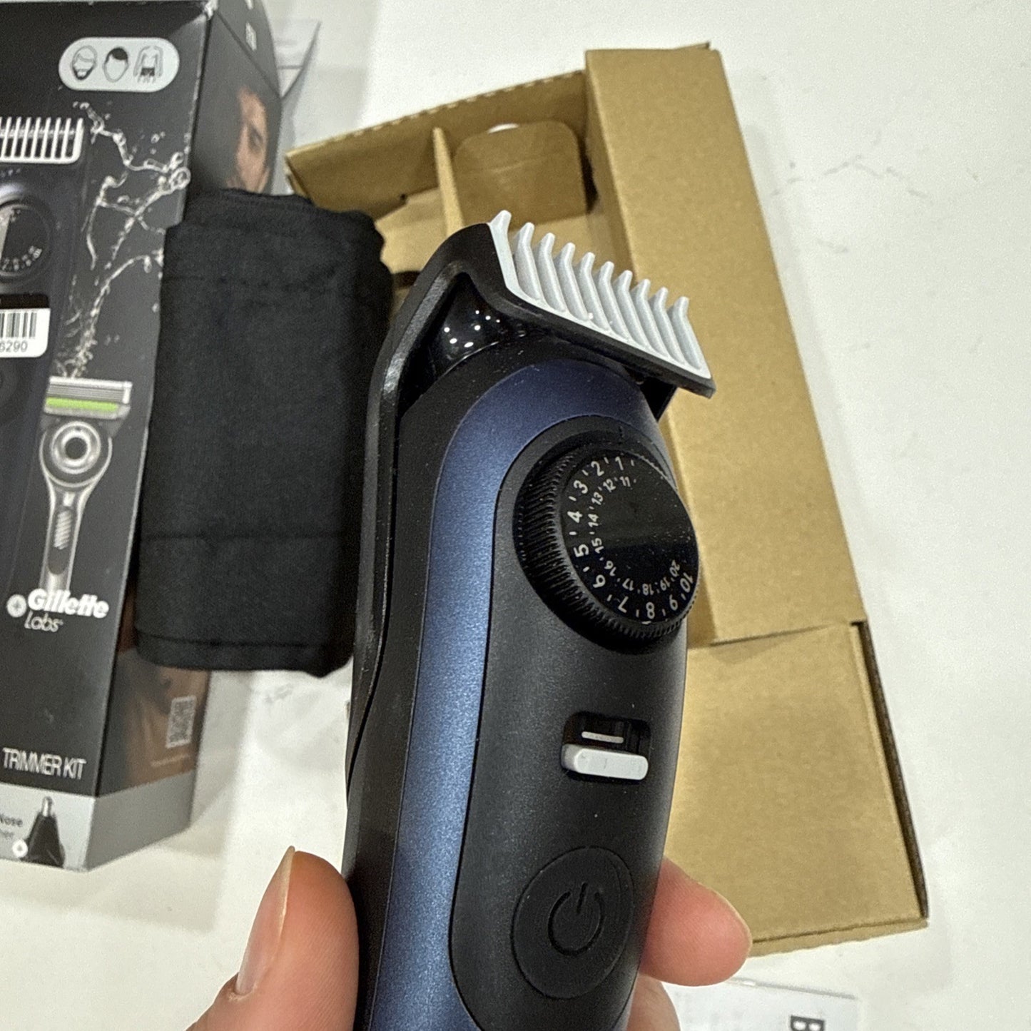 Braun Men's All-In-One Series 9 Trimmer Kit for Beard, Face, Hair (READ)