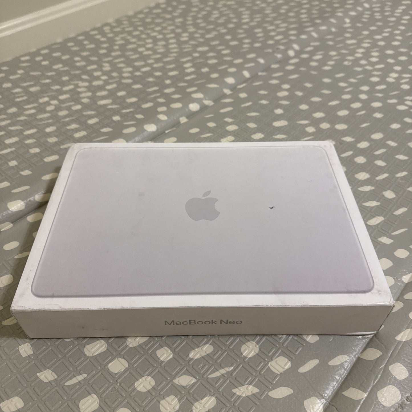 Apple Macbook Neo 13" A18 Pro chip 8GB RAM 512GB SSD 5-Core GPU Silver MHFC4LL/A
