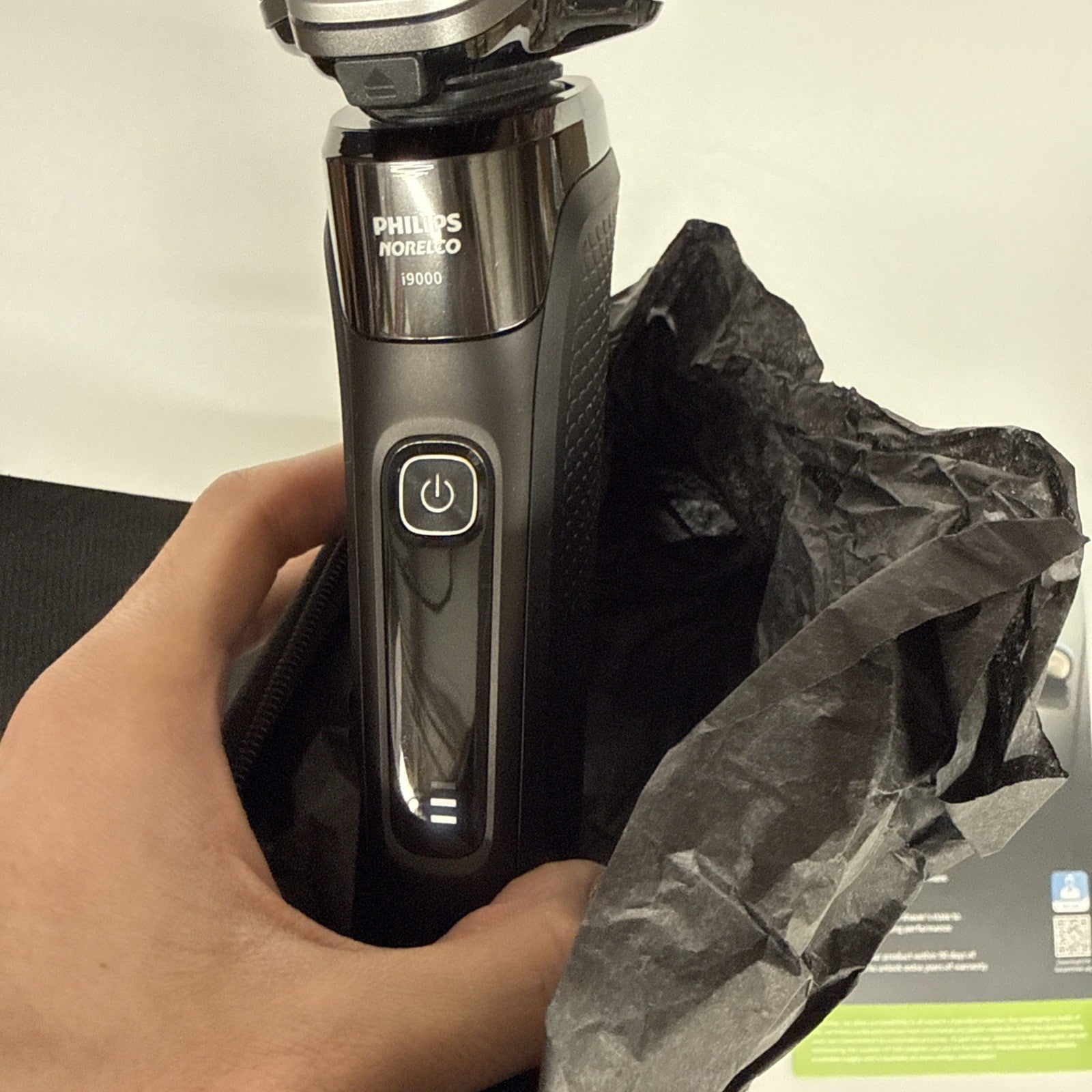 Philips Norelco Shaver i9000 Prestige Wet & Dry Electric Shaver New!!!