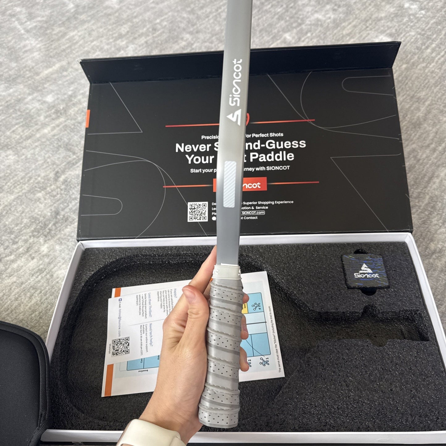 NEW OPEN BOX - DGYGQ - T700 RAW CARBON FIBER - PICKLEBALL PADDLE
