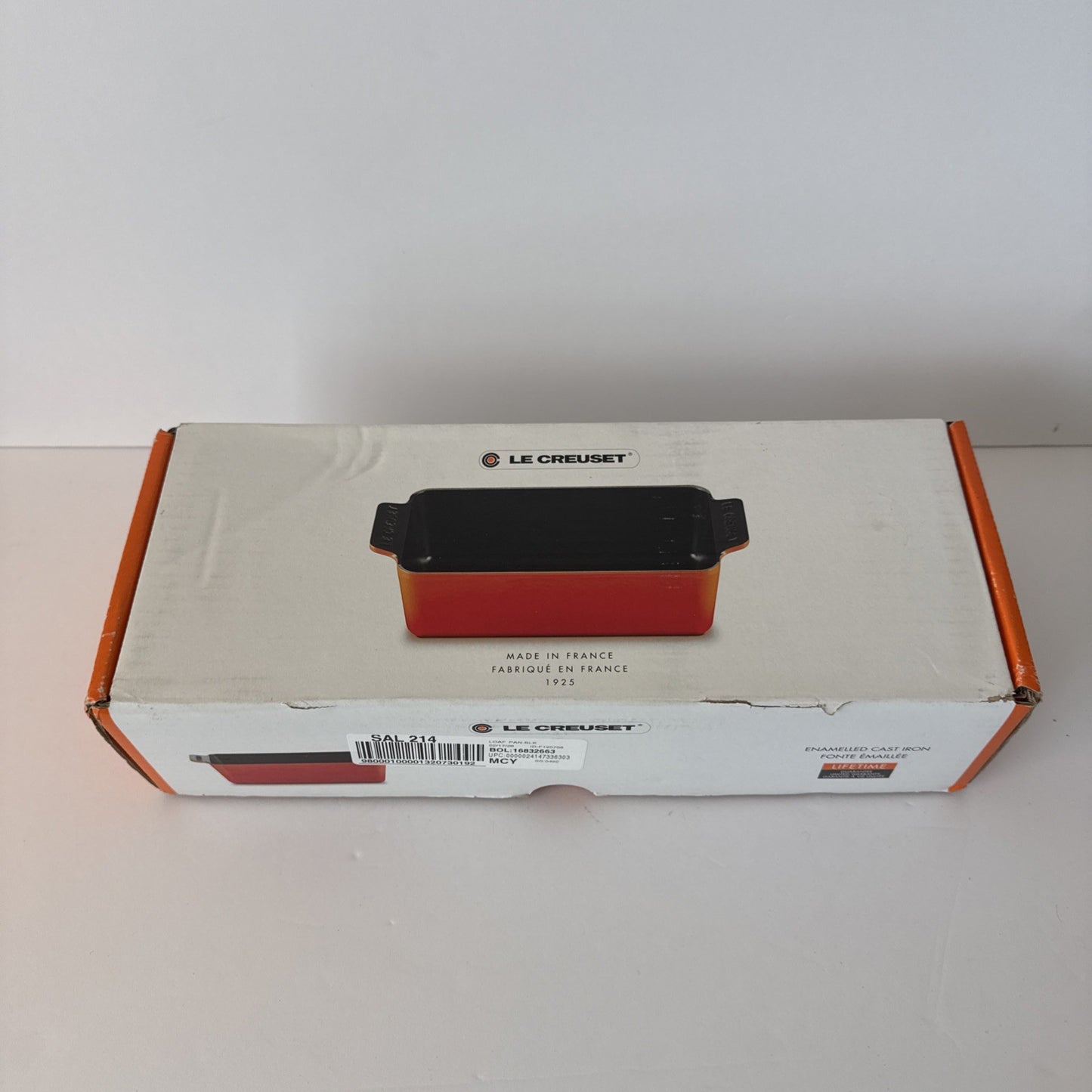Genuine Le Creuset Loaf pan 23cm 9 inc Matte Black See Pics
