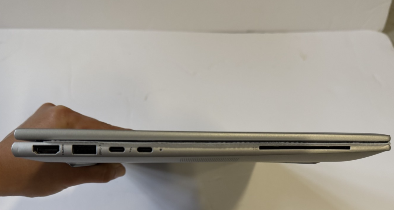 HP EliteBook 840 G9 14" 16GB 512GB SSD Core™ i5- IRIS XE, Silver