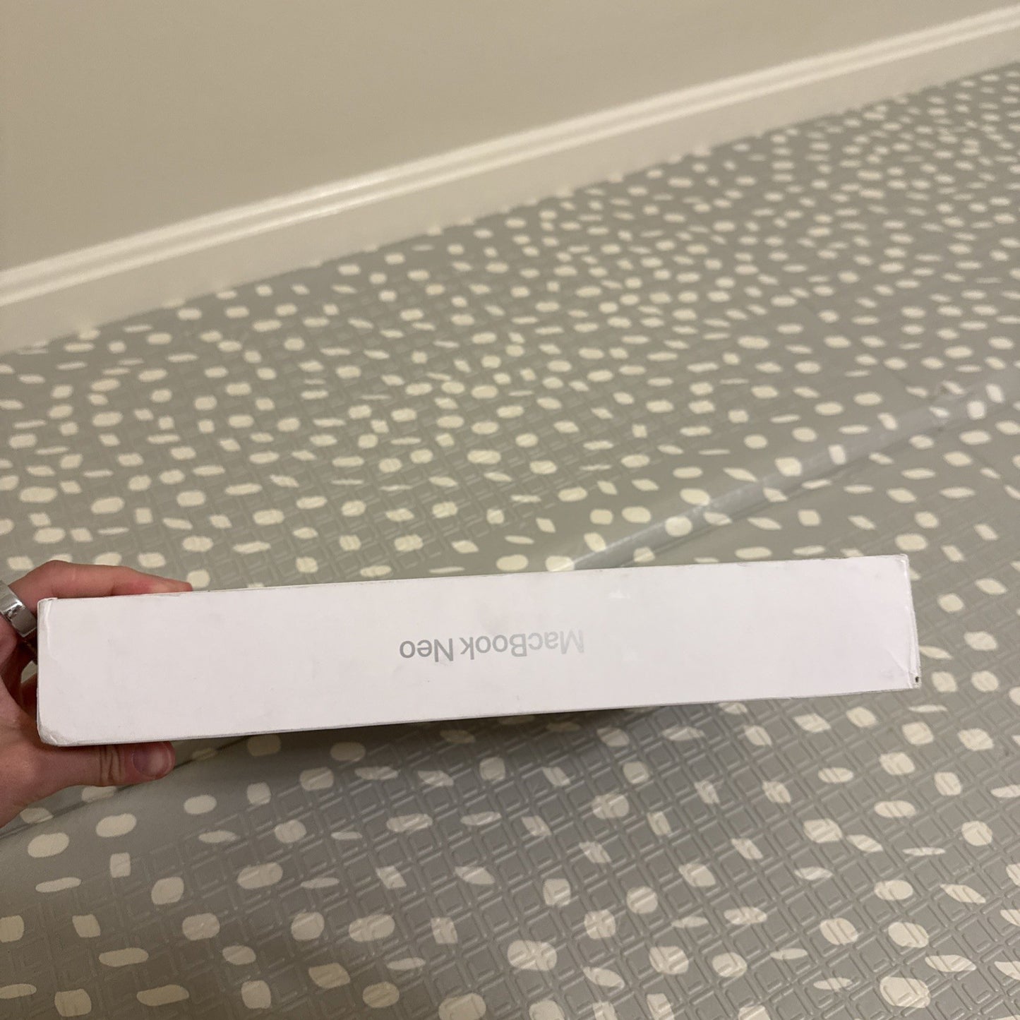 Apple Macbook Neo 13" A18 Pro chip 8GB RAM 512GB SSD 5-Core GPU Silver MHFC4LL/A