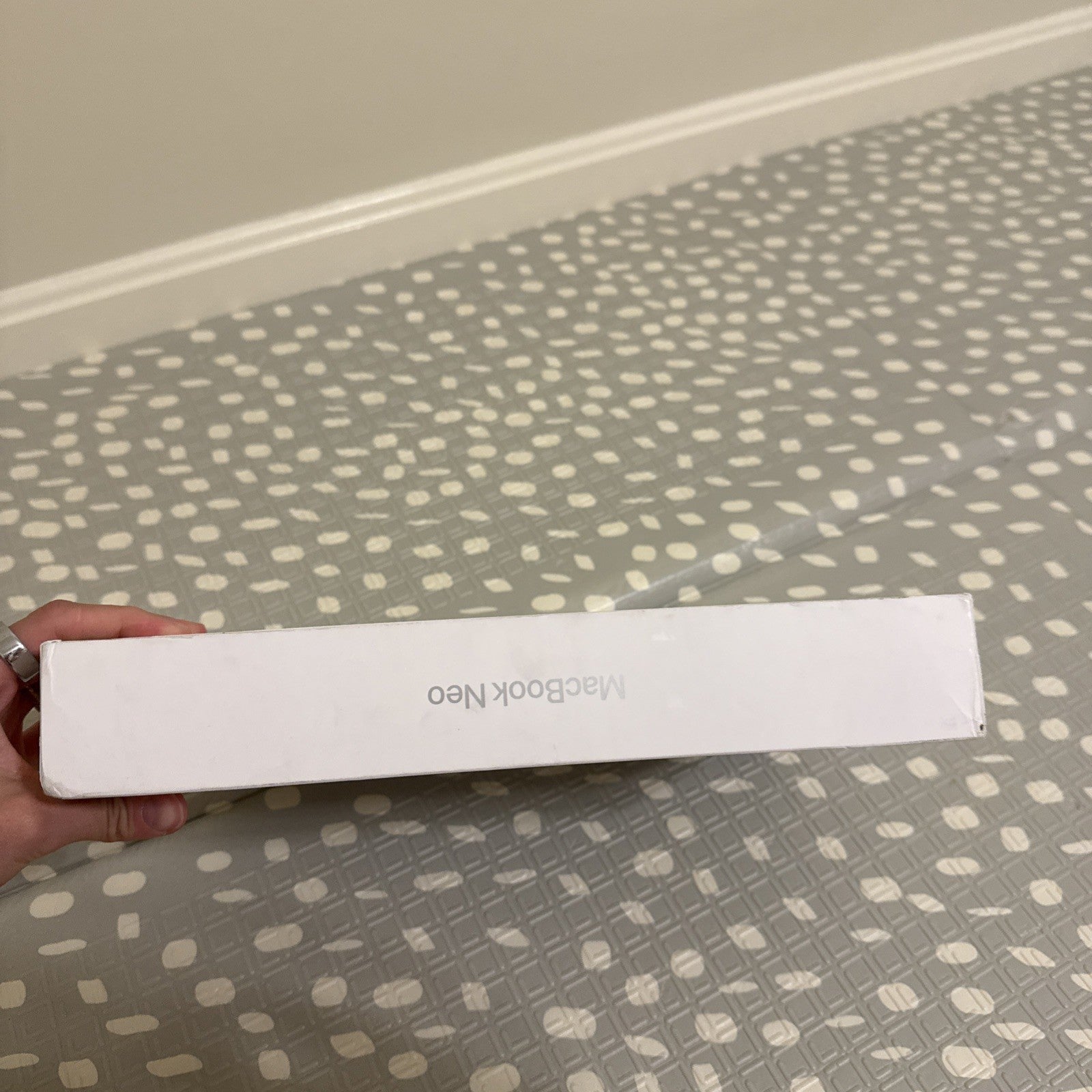 Apple Macbook Neo 13" A18 Pro chip 8GB RAM 512GB SSD 5-Core GPU Silver MHFC4LL/A