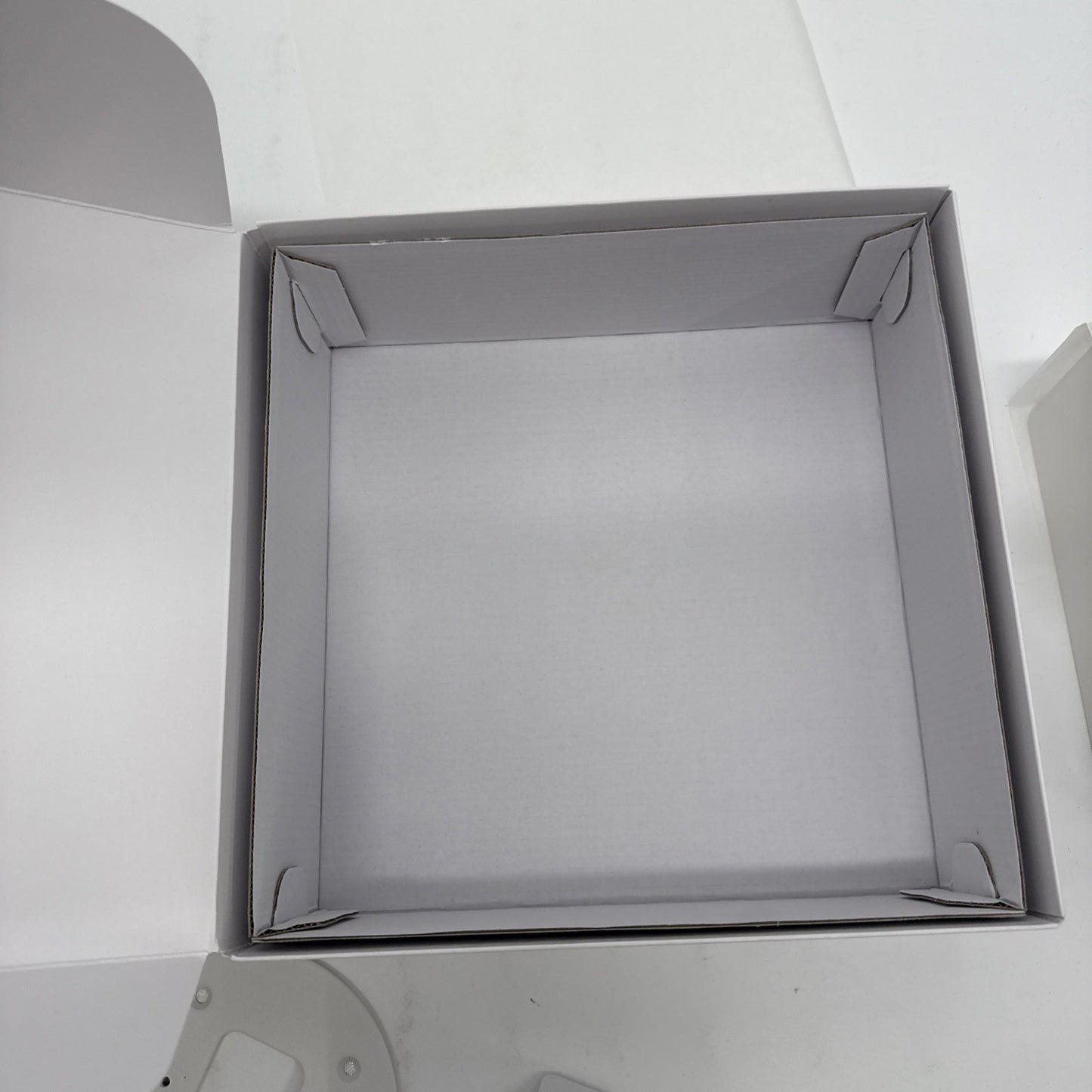 Eve Outdoor Cam White Edition Secure floodlight camera with Apple Home Kit NEW