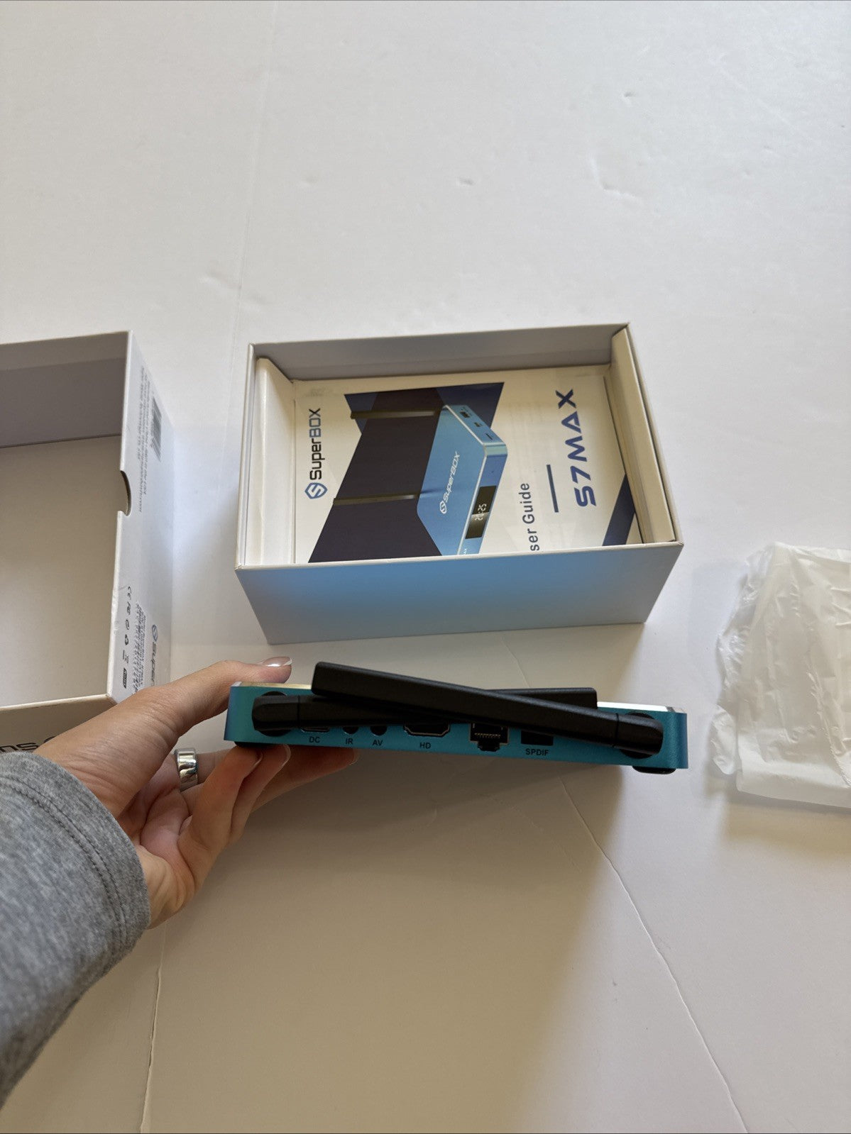 SUPERBOX S7 MAX Streaming Media Player Bundle