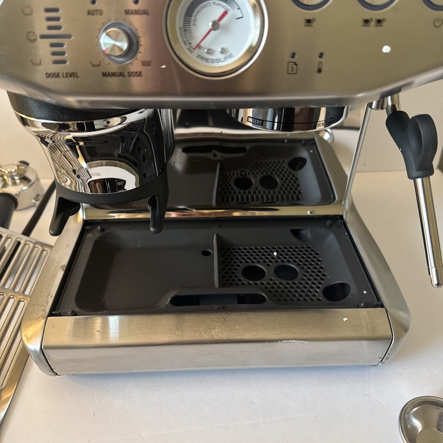 Breville Barista Express Impress Espresso Machine - BES876BSS1BNA1 Silver)Tested