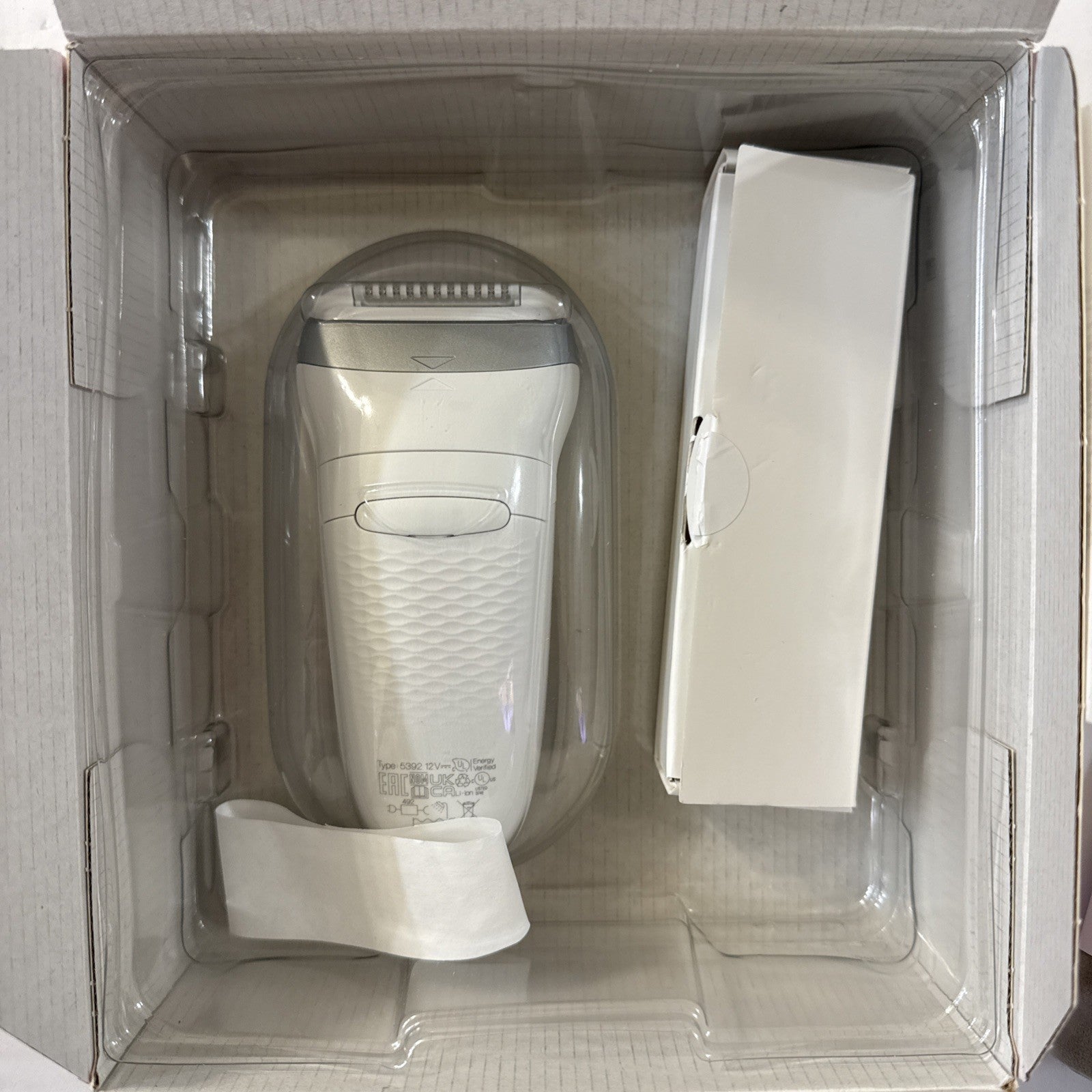 Braun Silk-epil 7 Epilator 3-in-1 Shave Trim 40 MicroGrip Tweezers