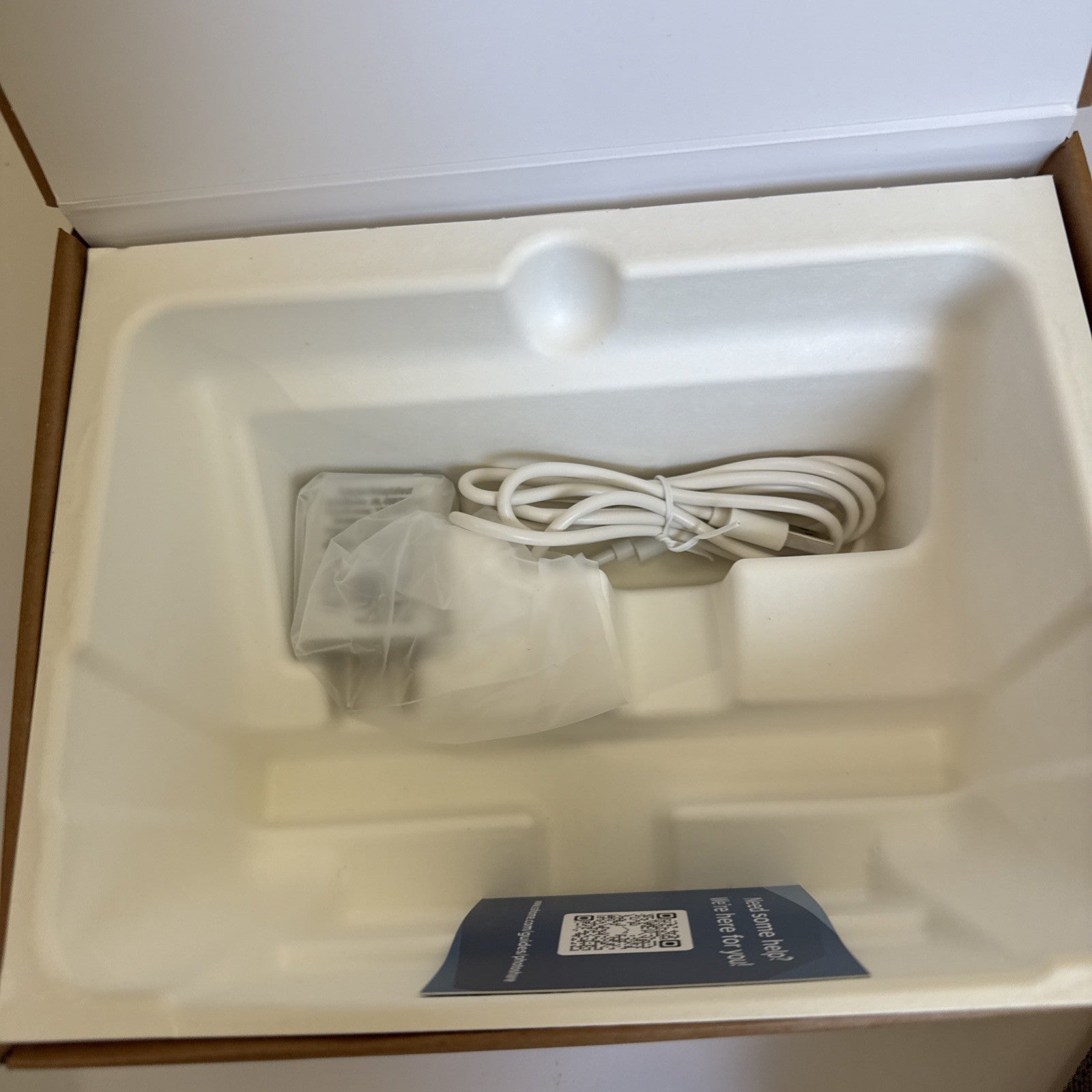 Myluma Photoshare 7inch Silver Moon LED Smart Frame NIB Model FML07SM