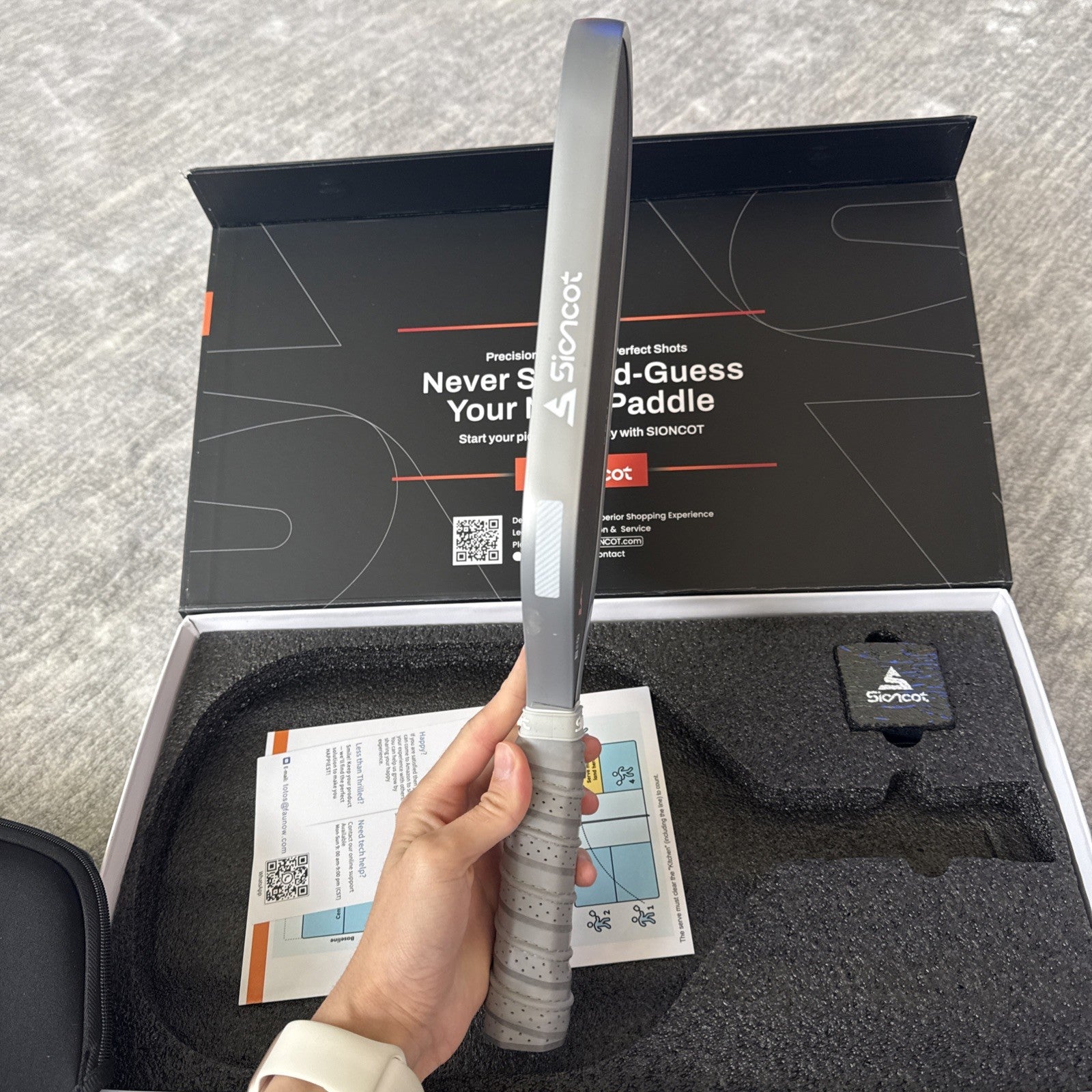 NEW OPEN BOX - DGYGQ - T700 RAW CARBON FIBER - PICKLEBALL PADDLE