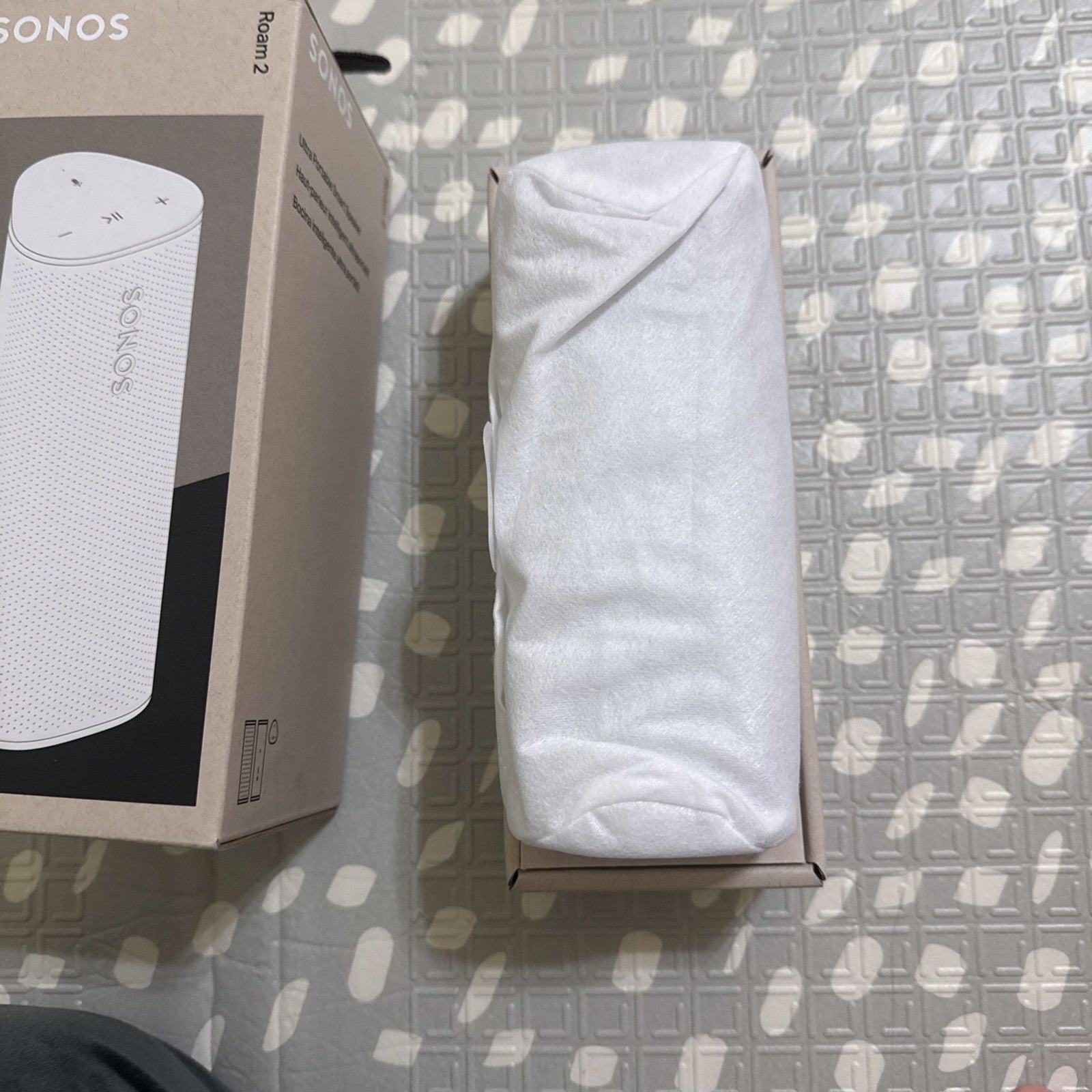 Sonos Roam 2 - White Portable Bluetooth Speaker - Open Box