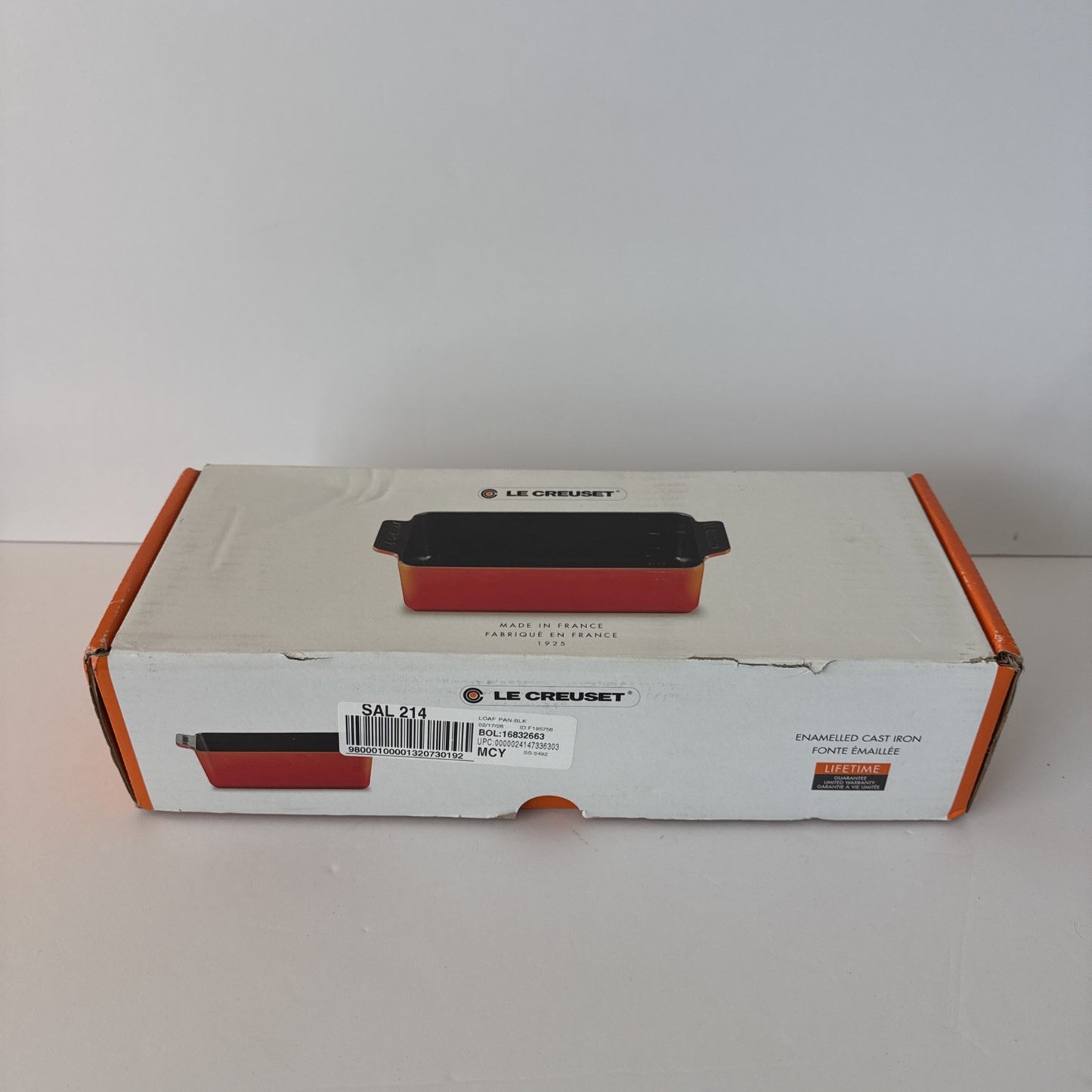 Genuine Le Creuset Loaf pan 23cm 9 inc Matte Black See Pics
